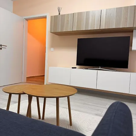 Nu Rezervati, Va Rog Apartment Brașov